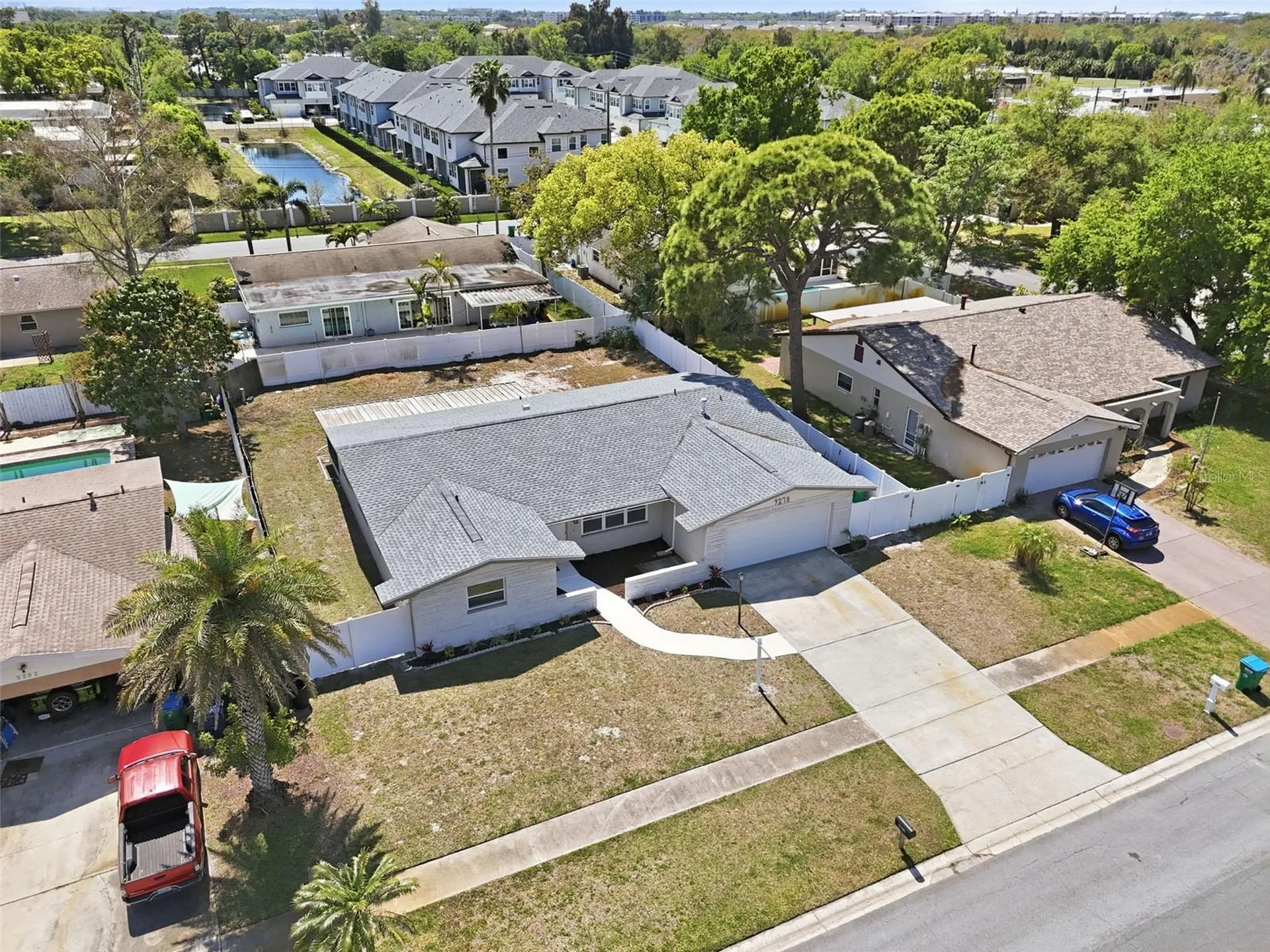 9278 78th Place Seminole FL 33777