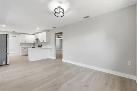9278 78th Place Seminole FL 33777