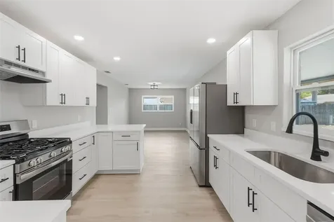 9278 78th Place Seminole FL 33777