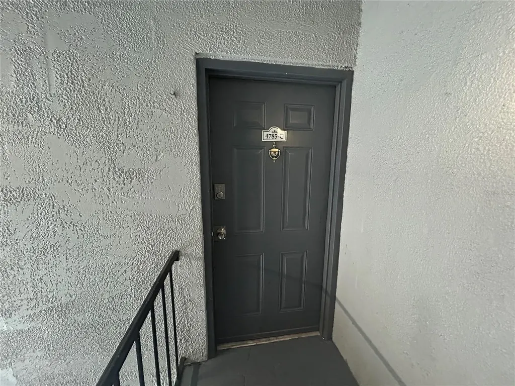 4785 S Texas Avenue Orlando FL 32839