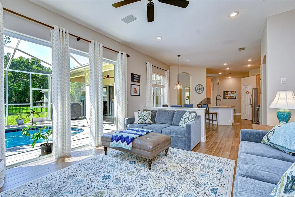 16918 Harrierridge Place Lithia FL 33547