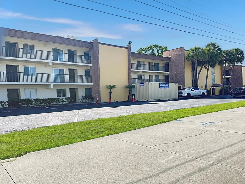 4435 1st Street NE St Petersburg FL 33703