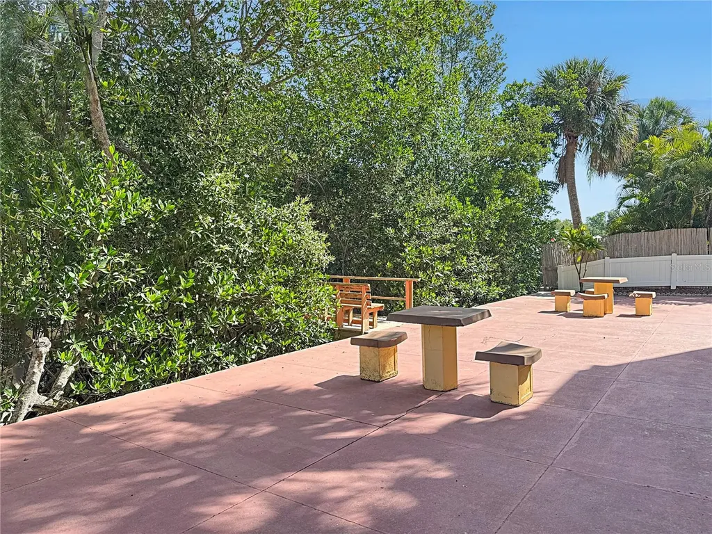4435 1st Street NE St Petersburg FL 33703
