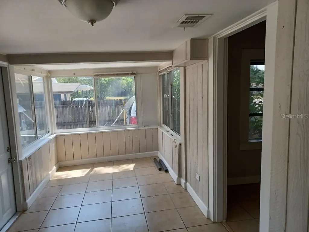 1290 Idlewild Drive Clearwater FL 33755