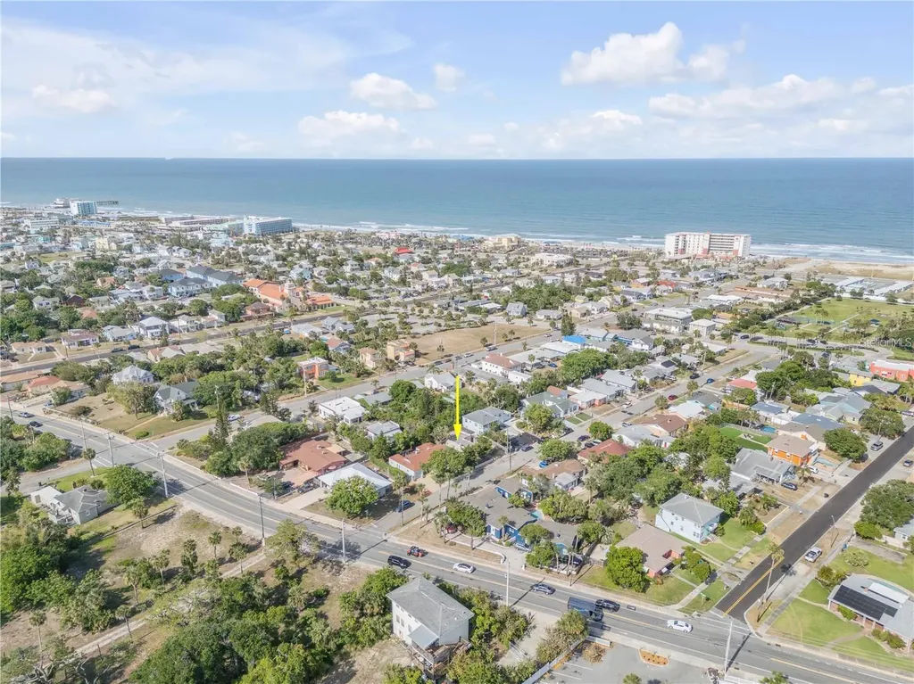 315 Sears Avenue Daytona Beach FL 32118