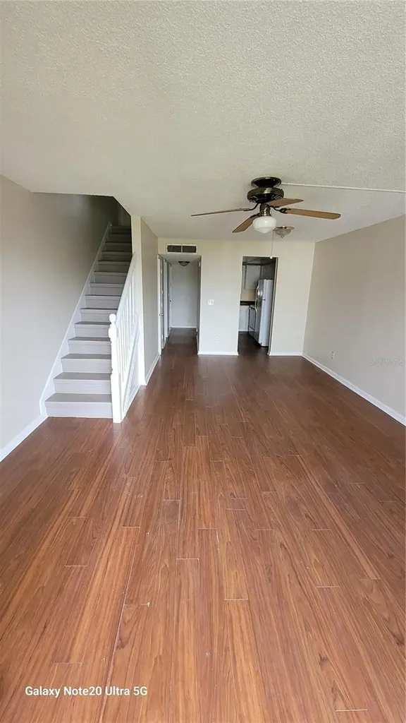 122 N Kings Avenue Brandon FL 33510