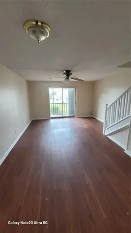 122 N Kings Avenue Brandon FL 33510