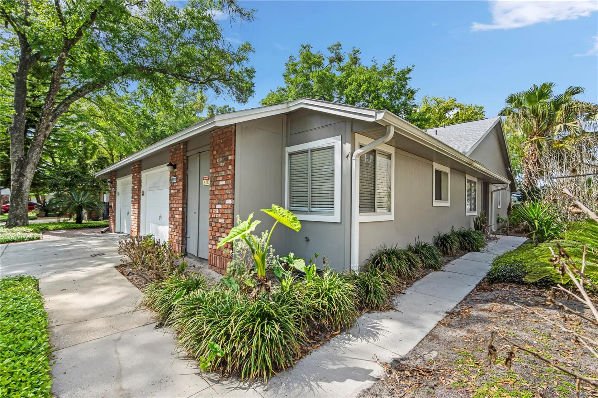 623 Red Oak Circle Altamonte Springs FL 32701