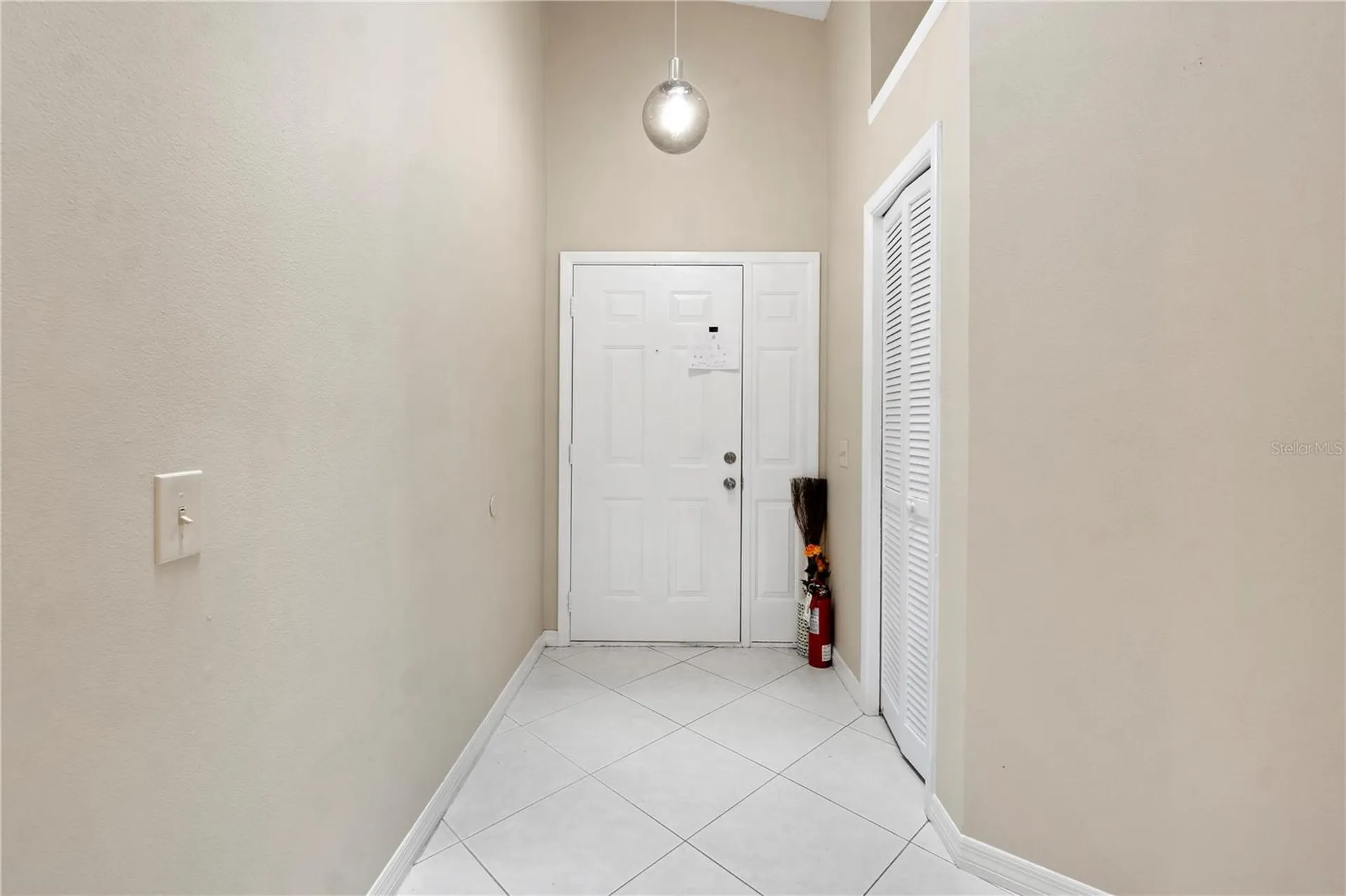 623 Red Oak Circle Altamonte Springs FL 32701