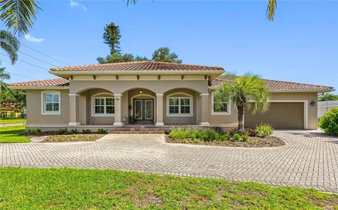 926 Cordova Boulevard NE St Petersburg FL 33704