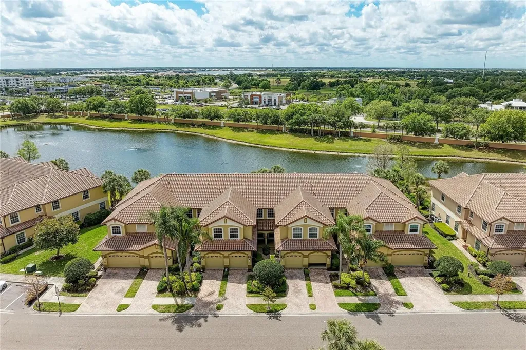 8409 Miramar Way Lakewood Ranch FL 34202