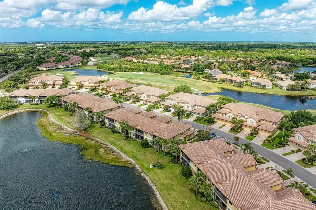 8409 Miramar Way Lakewood Ranch FL 34202