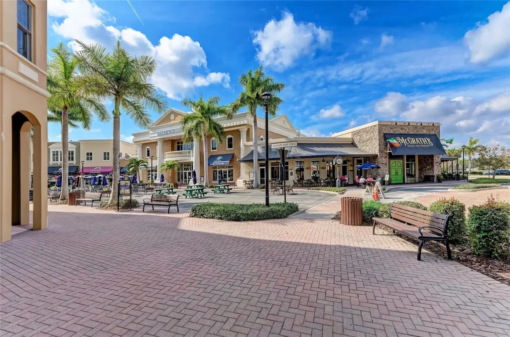 8409 Miramar Way Lakewood Ranch FL 34202