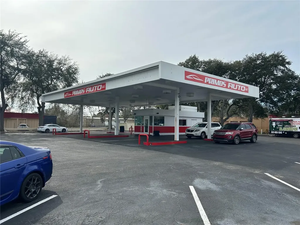 1516 N Main Street Gainesville FL 32601