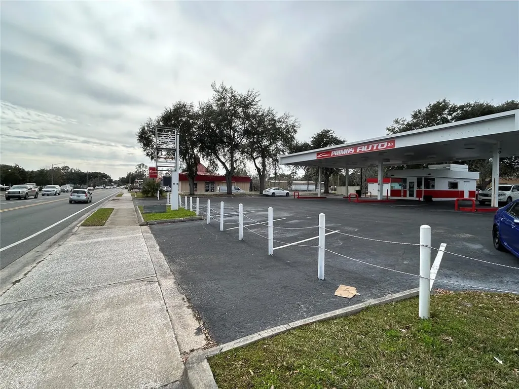 1516 N Main Street Gainesville FL 32601