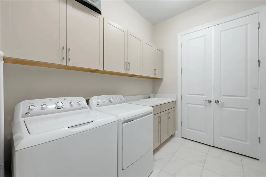 9221 Bernini Place Sarasota FL 34240
