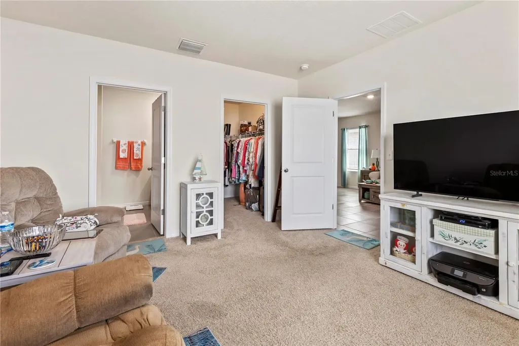17067 Oval Rum Drive Wimauma FL 33598