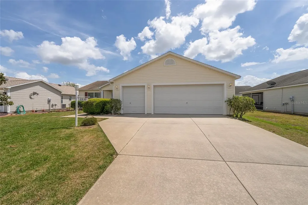 2239 Baldwin Run The Villages FL 32162