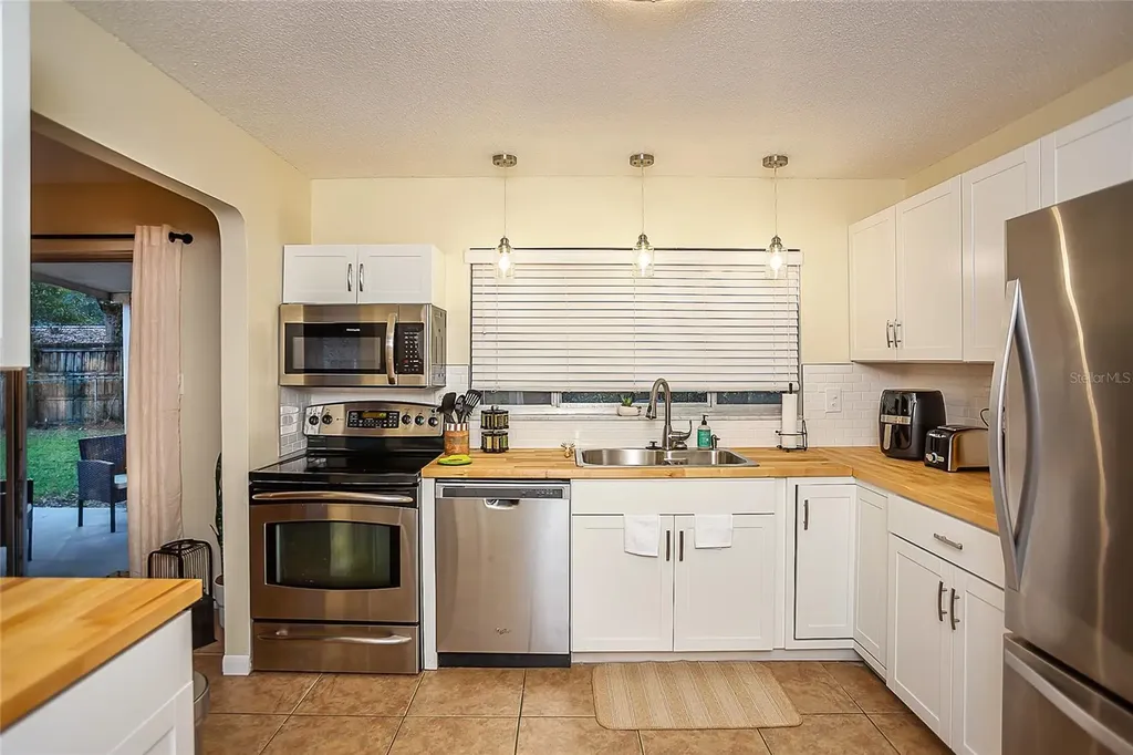 734 NW 38th Street Gainesville FL 32607