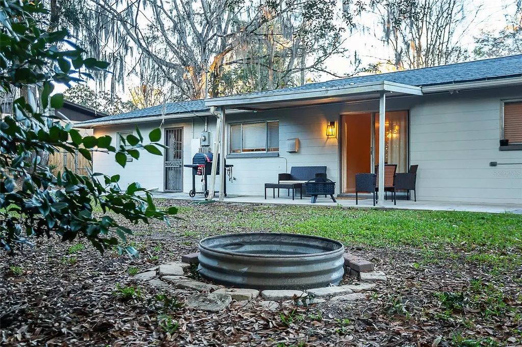 734 NW 38th Street Gainesville FL 32607