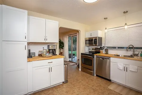 734 NW 38th Street Gainesville FL 32607