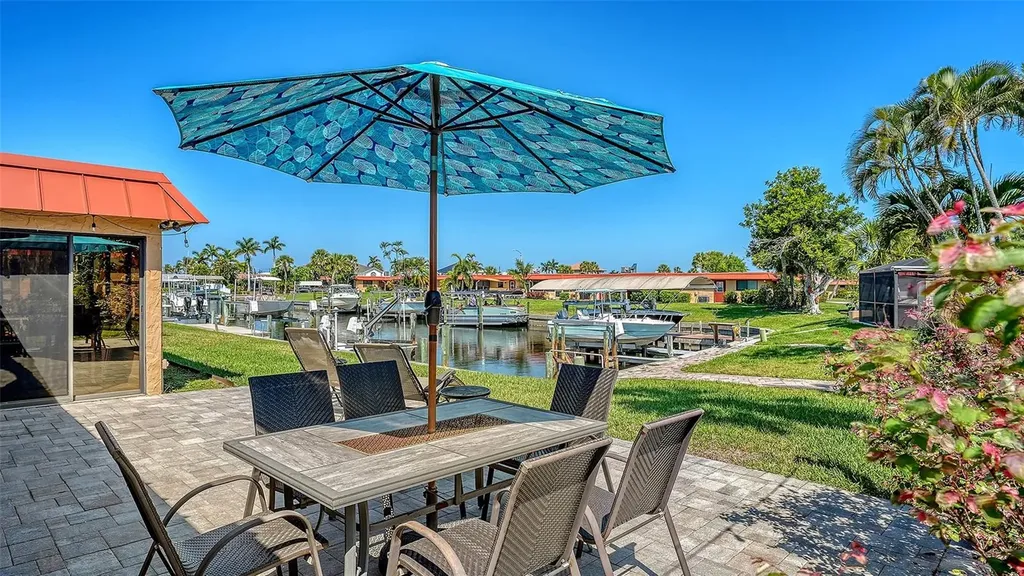 9538 Azure Cove Bradenton FL 34210