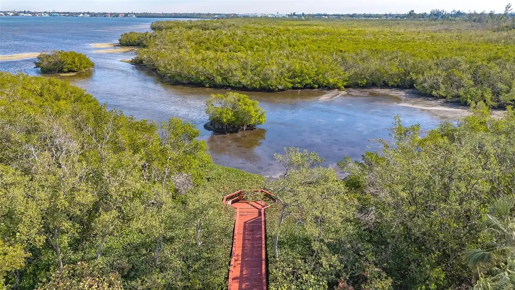 9538 Azure Cove Bradenton FL 34210
