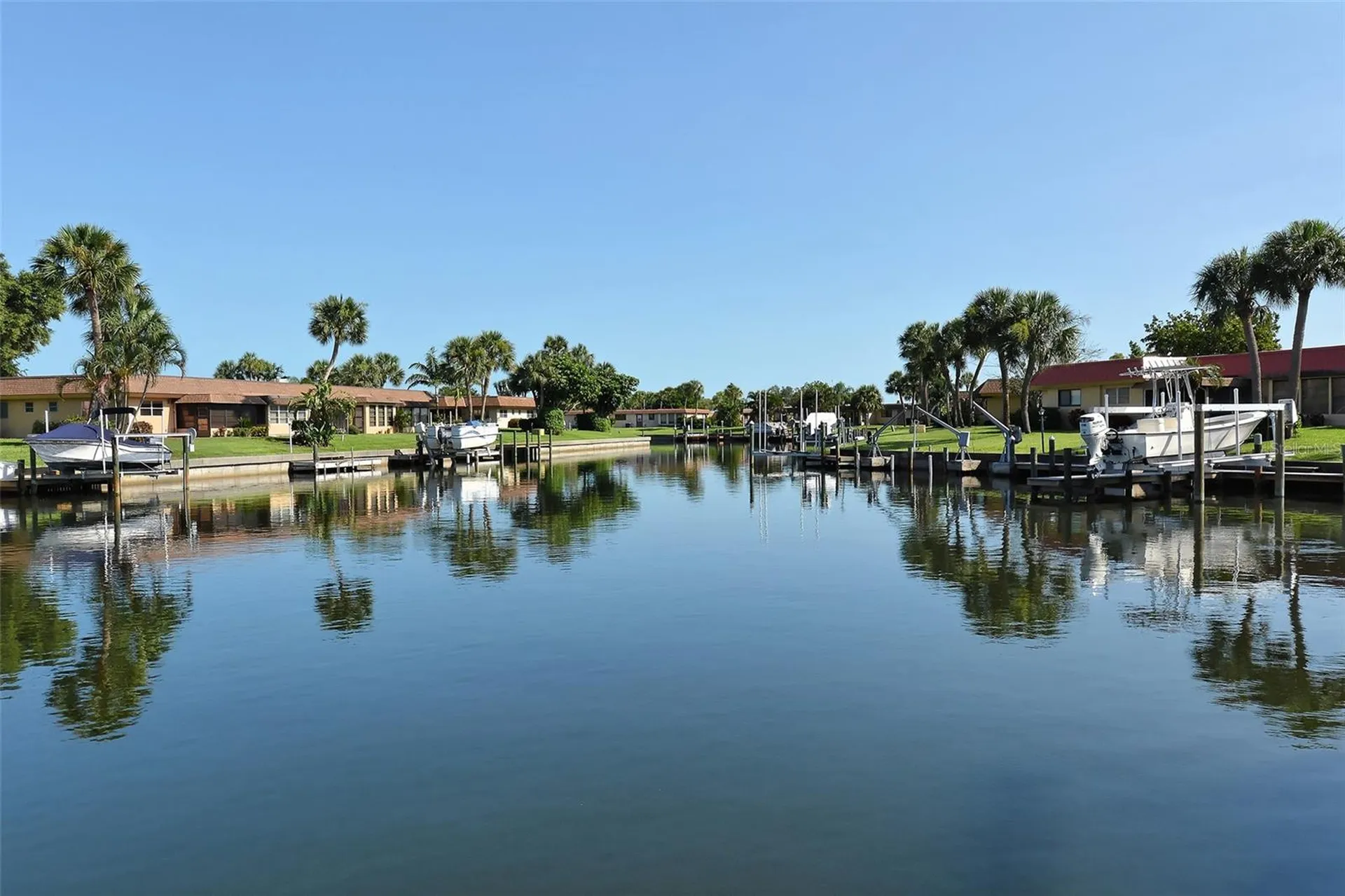 9538 Azure Cove Bradenton FL 34210