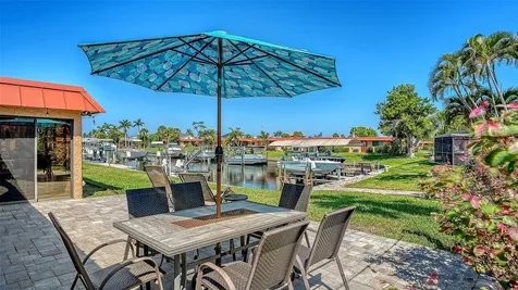 9538 Azure Cove Bradenton FL 34210