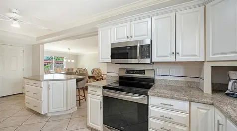 9538 Azure Cove Bradenton FL 34210