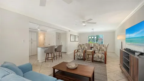 9538 Azure Cove Bradenton FL 34210