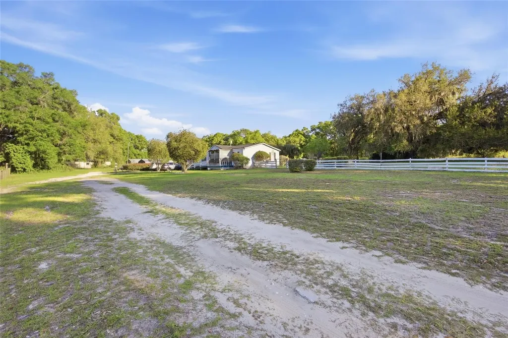 13841 NE Jacksonville Road Citra FL 32113