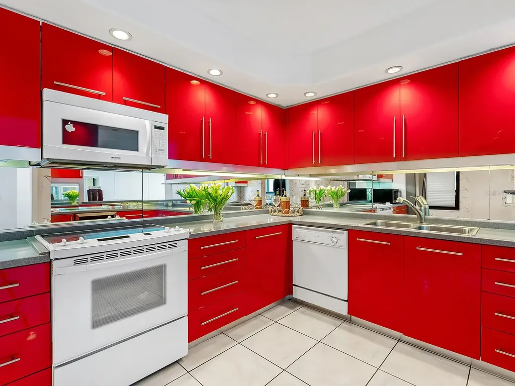 1255 N Gulfstream Avenue Sarasota FL 34236