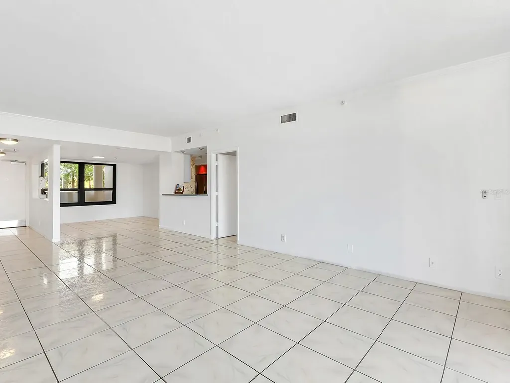 1255 N Gulfstream Avenue Sarasota FL 34236