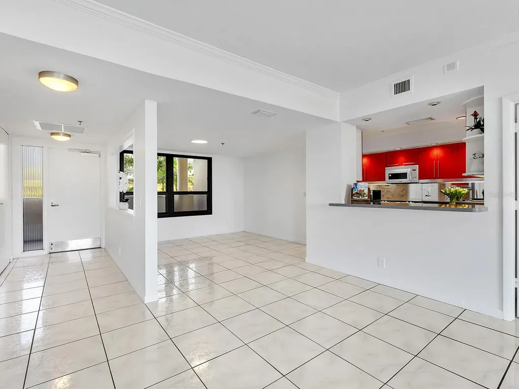 1255 N Gulfstream Avenue Sarasota FL 34236