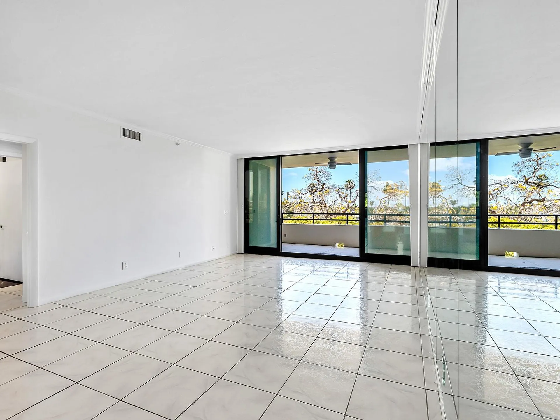 1255 N Gulfstream Avenue Sarasota FL 34236