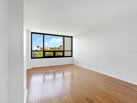1255 N Gulfstream Avenue Sarasota FL 34236