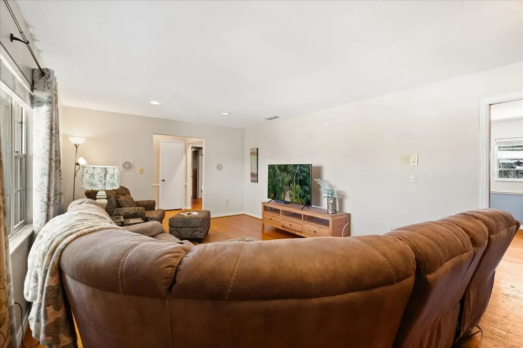 2906 E Grant Avenue Orlando FL 32806