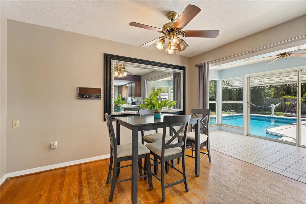2906 E Grant Avenue Orlando FL 32806