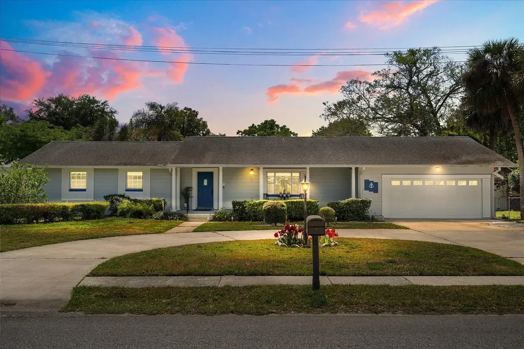 2906 E Grant Avenue Orlando FL 32806