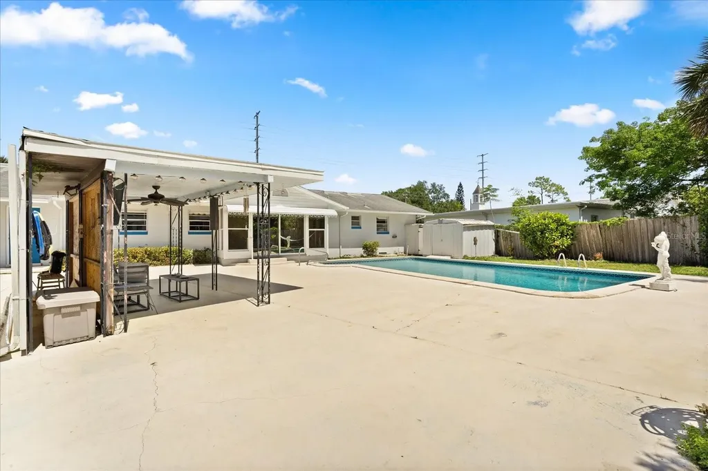 2906 E Grant Avenue Orlando FL 32806