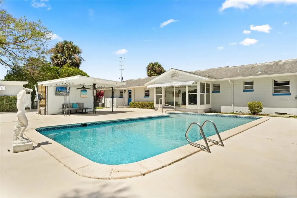 2906 E Grant Avenue Orlando FL 32806