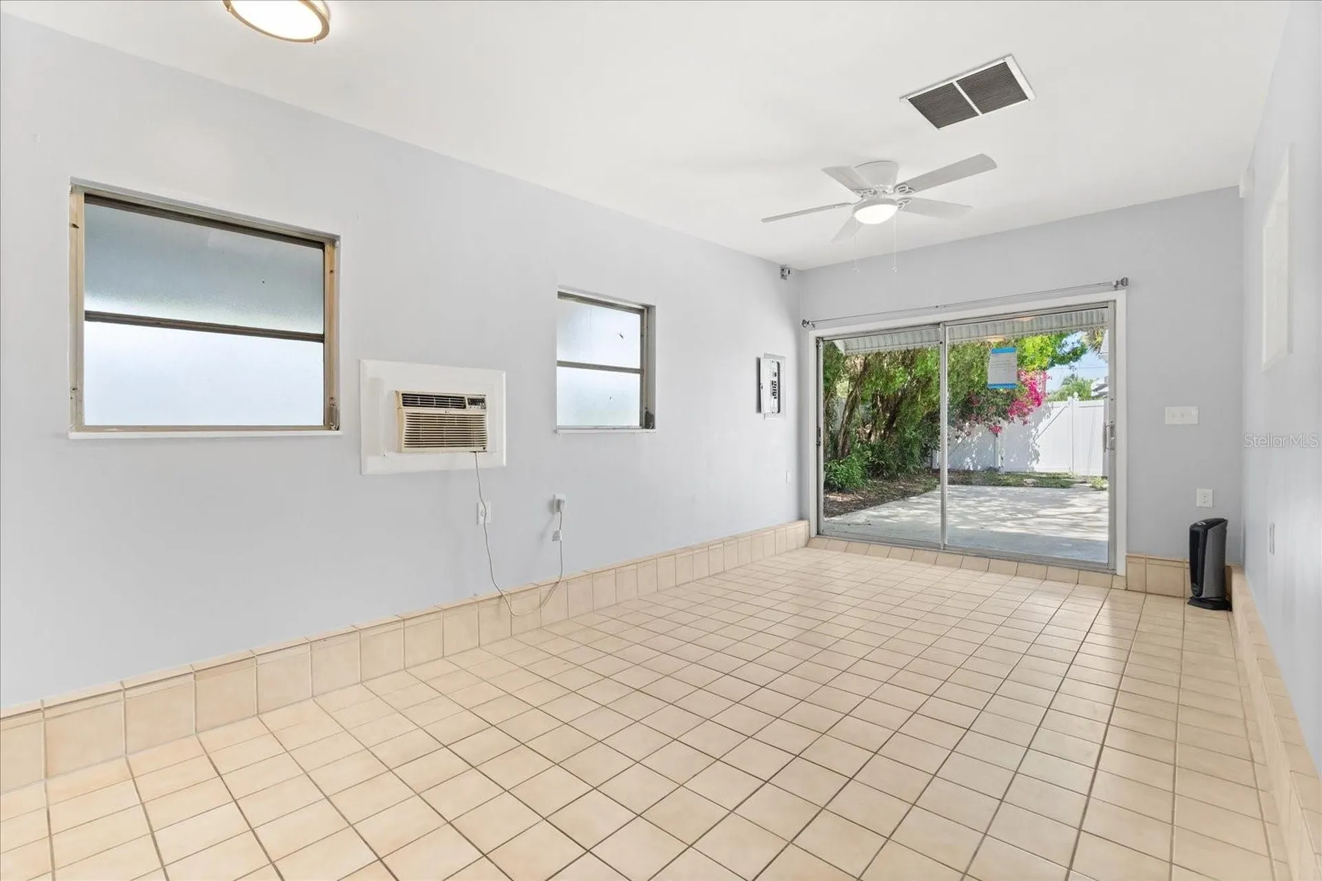 2906 E Grant Avenue Orlando FL 32806