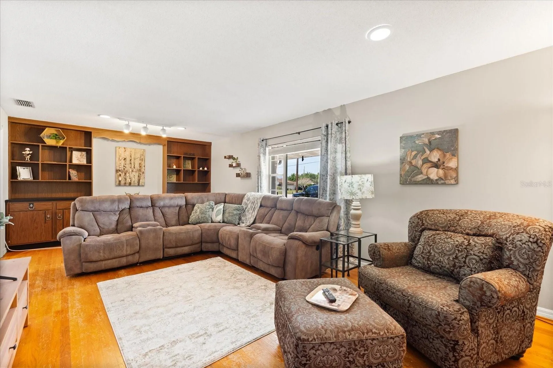 2906 E Grant Avenue Orlando FL 32806
