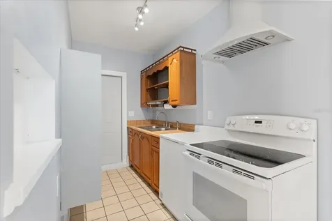 2906 E Grant Avenue Orlando FL 32806