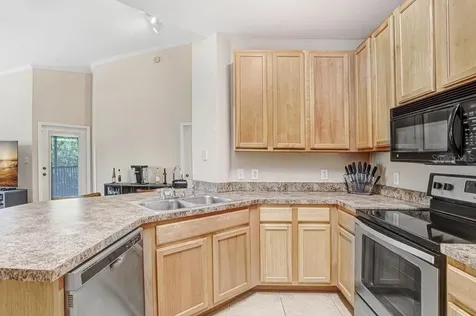 2407 Courtney Meadows Court Tampa FL 33619