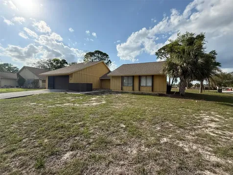 9085 Heather Boulevard Weeki Wachee FL 34613