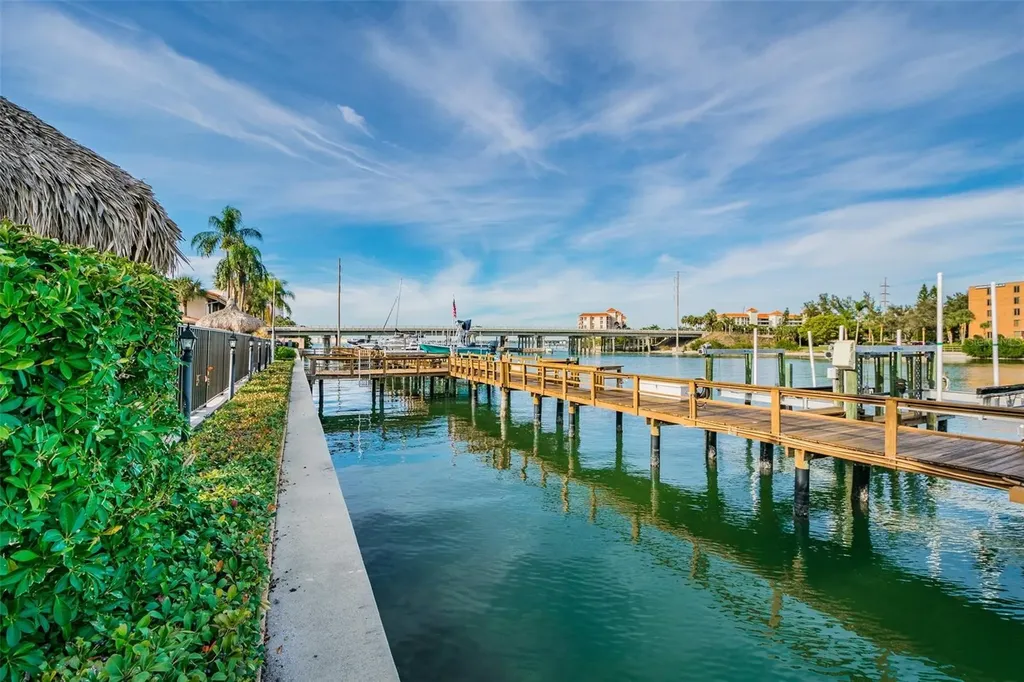4800 Brittany Drive S St Petersburg FL 33715