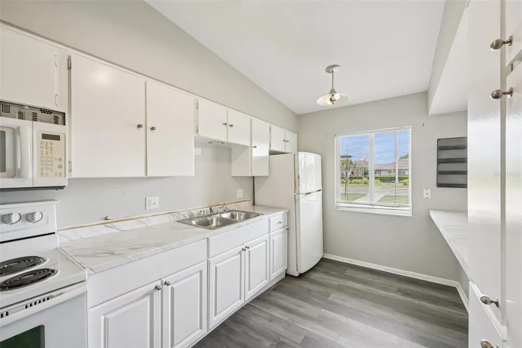 1010 N Pebble Beach Boulevard Sun City Center FL 33573