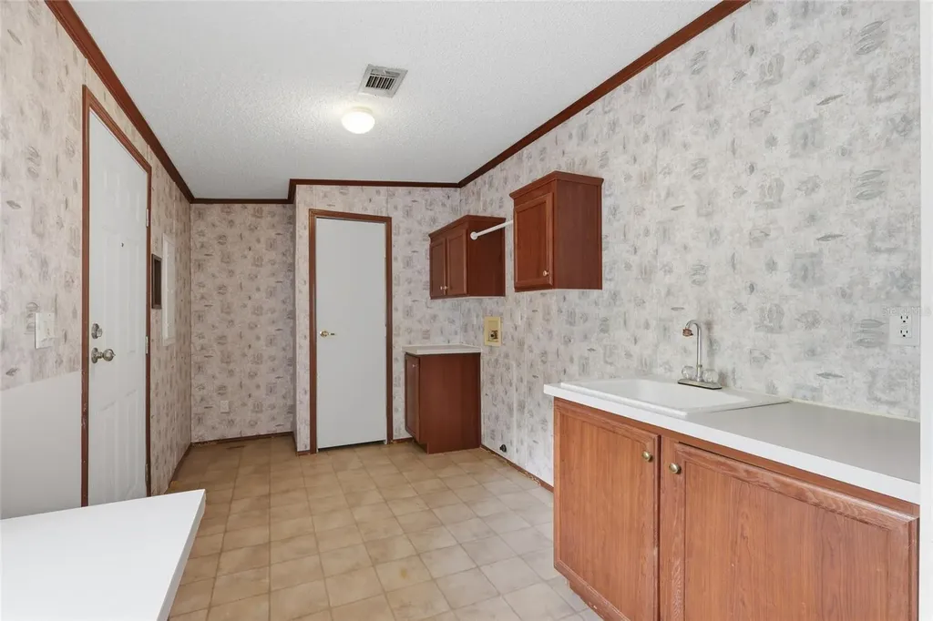 7140 Elwood Road Zephyrhills FL 33540